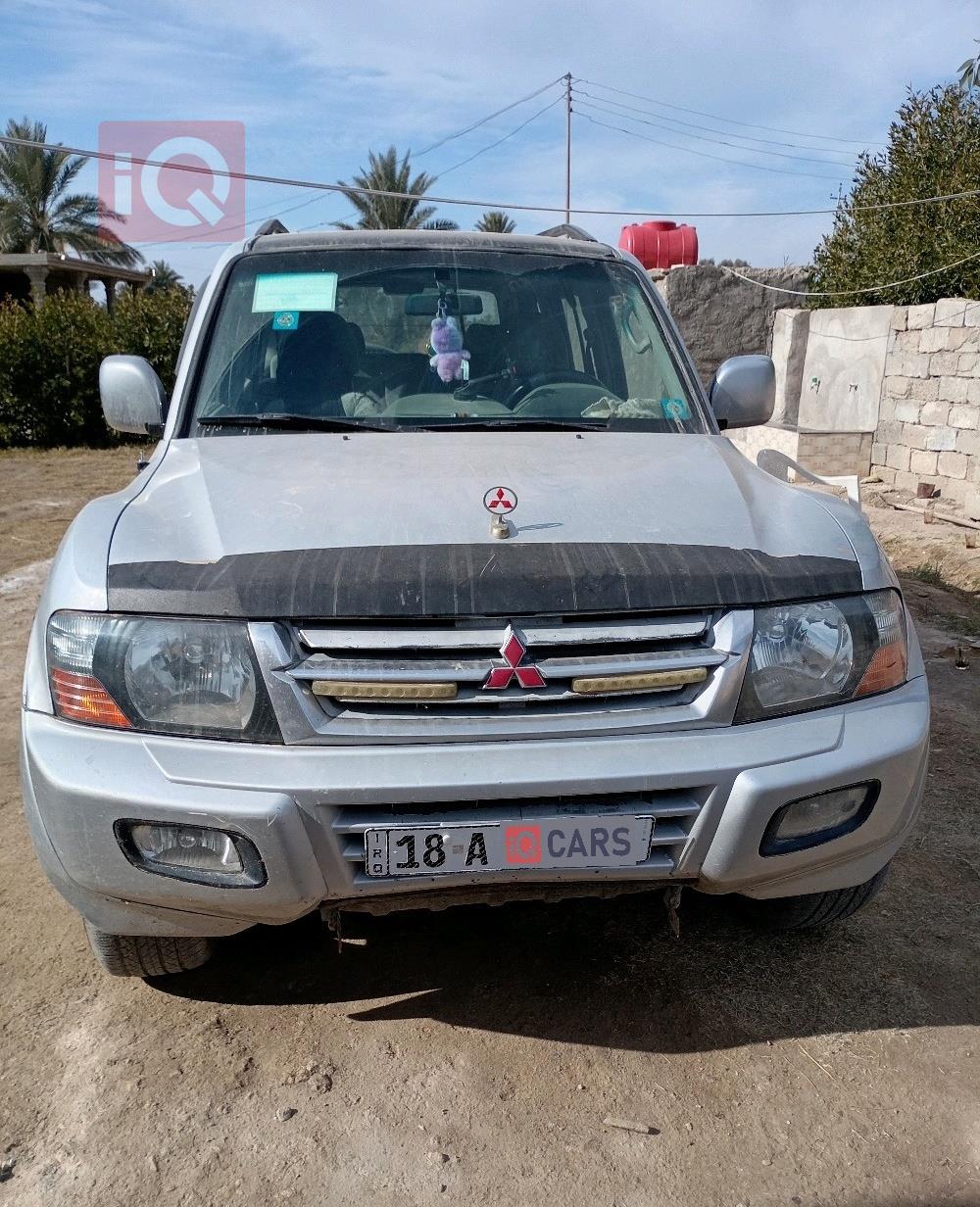 ميتسوبيشي باجيرو سبورت